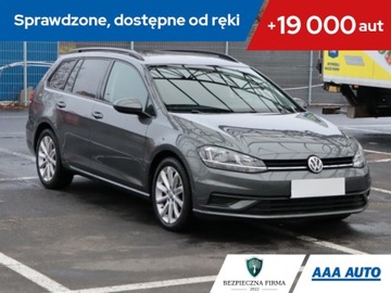 Volkswagen Golf VII Variant Facelifting 1.6 TDI-CR DPF BMT 115KM 2018 VW Golf 1.6 TDI, Automat, Navi, Klima