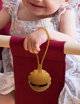 Pojemnik na smoczek etui ochronka zawieszka kula żółty - Chi Chi