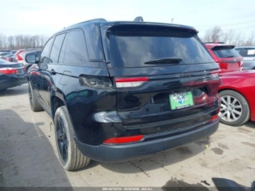 Jeep Grand Cherokee IV 2022 Jeep Grand Cherokee Altitude 2022 3.6 Benzyna 293KM, zdjęcie 3