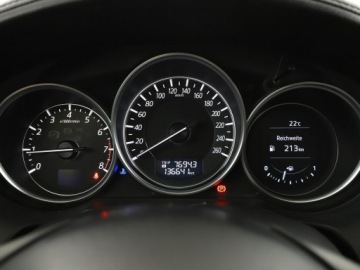 Mazda 6 III Kombi Facelifting 2.0 SKYACTIV-G 145KM 2016 Mazda 6 Tempomat Czujniki parkowania Automatyczna, zdjęcie 21