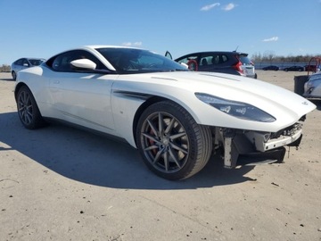 Aston Martin DB11 2017 Aston Martin DB11 2017 5.2l 5.2 Benzyna 600KM, zdjęcie 4