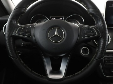 Mercedes GLA I Off-roader 1.6 200 156KM 2015 Mercedes GLA 200 automat grzane fotele navi, zdjęcie 20