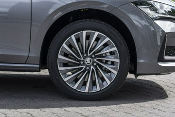 Skoda Superb IV Liftback 2.0 TSI 204KM 2025 Škoda Superb Skoda Superb L&amp;K 2.0 TSI 204 KM, zdjęcie 8