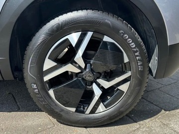 Peugeot 2008 II SUV Facelifting 1.2 PureTech 130KM 2025 Od ręki - GT S&amp;S EAT8 1.2 PureTech 130KM / Dach panoramiczny, zdjęcie 11