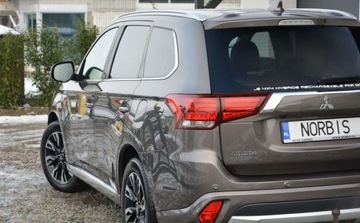 Mitsubishi Outlander III 2017 Mitsubishi Outlander Mitsubishi Outlander 2.0 4WD Top 2.0 Hybryda Plug-in, zdjęcie 23