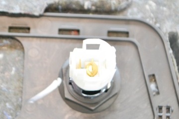 SKODA KAROQ NU7 Lewa strona listwy bagażnika 57A867427K 1.0 Benzyna 85kw 20