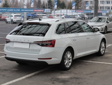 Skoda Superb III Kombi Plug-In Hybrid 1.4 TSI Plug-In-Hybrid 218KM 2020 Skoda Superb iV 1.4 TSI PHEV, Salon Polska, zdjęcie 4
