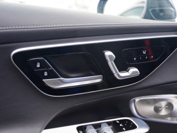 Mercedes GLC C254/X254 Coupe 2.0 220d 197KM 2025 GLC Coupe 220 d 4-Matic AMG Line 2.0 (197KM) 2025, zdjęcie 21