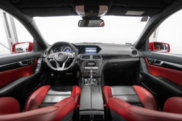 Mercedes Klasa C W205 2013 Mercedes C 63 AMG Performance Edition 1 of 20., zdjęcie 24