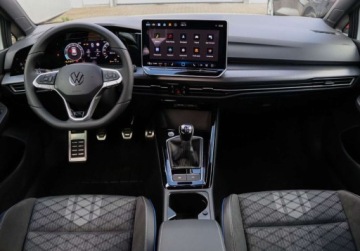 Volkswagen Golf VIII Hatchback Facelifting 1.5 TSI 150KM 2026 Volkswagen Golf Harman Kardon, Led Matrix, od reki 1.5 Benzyna 150KM, zdjęcie 13