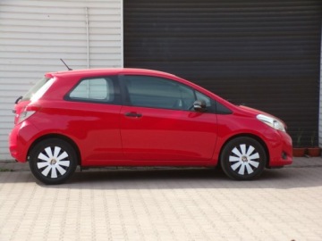 Toyota Yaris III Hatchback 5d Facelifting 1.0 VVT-i 69KM 2014 Toyota Yaris Klimatyzacja /Gwarancja /1,0 /70KM /, zdjęcie 11