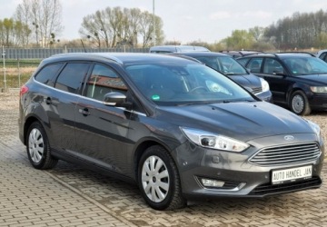 Ford Focus III Kombi Facelifting 1.5 EcoBoost 150KM 2018 Ford Focus 1,5 Benzyna 150KM Xenon Navi Kamera Led Serwis 1.5 Benzyna, zdjęcie 16