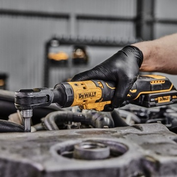 КЛЮЧ С ТРЕЩОТКОЙ 18 В 1/2' 95 Нм DCF512N DEWALT