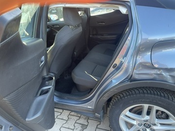 Toyota C-HR I Crossover Facelifting 1.8 Hybrid 122KM 2022 Toyota C-HR Automat Hybrid Kamera Podgrzewanie, zdjęcie 6