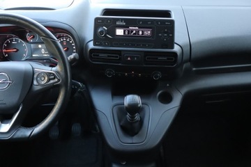 Opel Combo E Kombivan 1.2 Turbo 110KM 2019 Opel Combo 1.2 Turbo, Salon Polska, Serwis ASO, zdjęcie 11