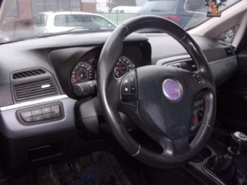 Fiat Punto Grande Punto Hatchback 5d 1.4 8v 77KM 2009 Fiat Punto II wł, zdjęcie 15