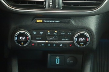 Ford Focus IV Kombi 2.0 EcoBlue 150KM 2019 Ford Focus 2.0 EcoBlue, Salon Polska, Automat, zdjęcie 9