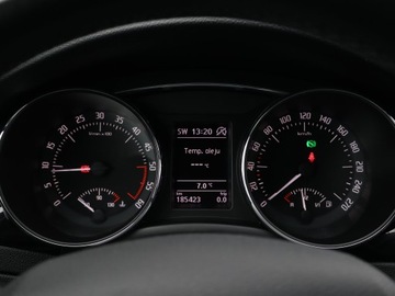 Skoda Superb II Sedan Facelifting 2.0 TDI CR DPF 170KM 2014 Skoda Superb 2.0 TDI, Salon Polska, 167 KM, DSG, zdjęcie 10