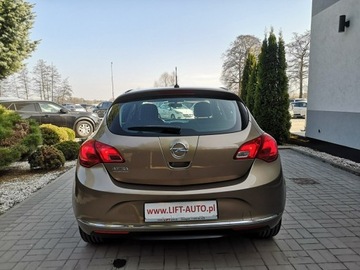Opel Astra J Hatchback 5d Facelifting 1.6 Twinport ECOTEC 115KM 2013 Opel Astra 1,6 16v 116KM Klima LIFT Isofix Ledy, zdjęcie 6