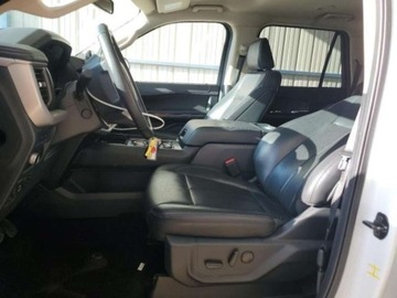 Ford Expedition III 2022 Ford Expedition 2022, 3.5L, 4x4, MAX XLT, po gradobiciu 3.5 Benzyna 310KM, zdjęcie 7