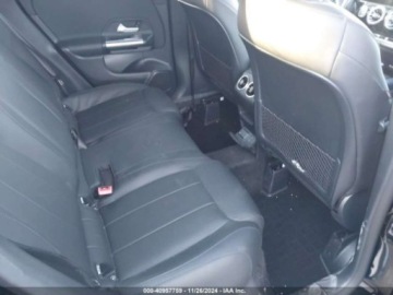 Mercedes GLA II 2022 Mercedes-Benz GLA 2022r., 2.0L 2.0 Benzyna 221KM, zdjęcie 9