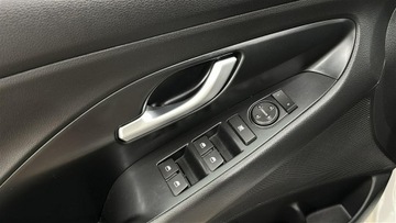 Hyundai i30 III Hatchback Facelifting 1.5 DPI 110KM 2021 Hyundai i30 1.5 DPI Classic +, zdjęcie 12