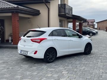 Hyundai i30 II 2016 Hyundai i30 1.4 Benz Bogate wyposazenie 1.4 Benzyna 102KM, zdjęcie 5
