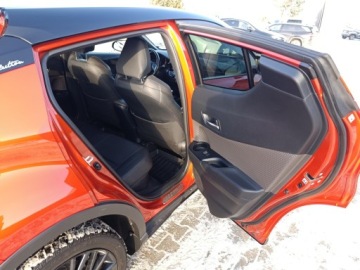 Toyota C-HR I Crossover Facelifting 2.0 Hybrid Dynamic Force 184KM 2020 Toyota C-HR 2.0 Hybrid Selection Toyota C-HR 2.0, zdjęcie 19