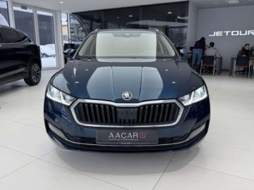 Skoda Octavia III Kombi Facelifting 2.0 TDI 150KM 2020 Skoda Octavia Style HUD Kamera cofania ACC LED Podgrzewane fotele, zdjęcie 5