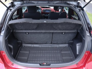 Toyota Yaris III Hatchback 5d Facelifting 2017 1.5 Dual VVT-iE 111KM 2018 Toyota Yaris 1.5 Dual VVT-i, Salon Polska, zdjęcie 11