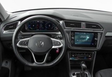 Volkswagen Tiguan II 2022 Volkswagen Tiguan Volkswagen Tiguan Elegance 2.0 TDI 150KM 1.5 Diesel 150KM, zdjęcie 19