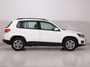 Volkswagen Tiguan I SUV Facelifting 2.0 TDI CR DPF BlueMotion 110KM 2015 VW Tiguan 2.0 TDI, Klima, Tempomat, Parktronic, zdjęcie 5