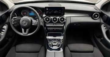 Mercedes Klasa C W205 Limuzyna Facelifting 1.6 C160 129KM 2019 Mercedes-Benz Klasa C SalonPL 9G Nawigacja Kamera LED Alufegi Czujniki Par, zdjęcie 10