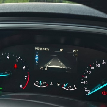 Ford Focus IV Kombi Facelifting 1.0 EcoBoost 125KM 2022 Ford Focus Mk4 1.0 EcoBoost Hybrid TITANIUM X, zdjęcie 33