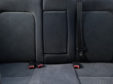 Toyota Avensis I Sedan 1.6 110KM 2001 Toyota Avensis 1.6 VVT-i, Salon Polska, Klima, zdjęcie 9