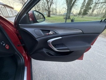 Opel Insignia I Sports Tourer 2.0 CDTI ECOTEC 160KM 2009 Opel Insignia Cosmo Sport Tour 2.0 CDTI 160KM Navi, zdjęcie 26