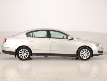 Volkswagen Passat B6 Sedan 1.4 TSI 122KM 2009 VW Passat 1.4 TSI, Salon Polska, Navi, Xenon, zdjęcie 5