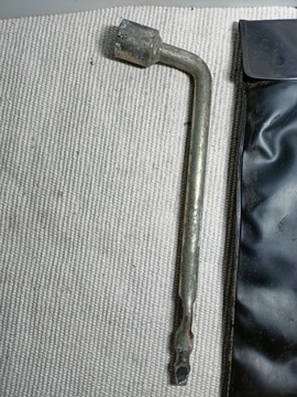 Чехол для колесного ключа Mitsubishi Carisma Space Star Colt Outlander