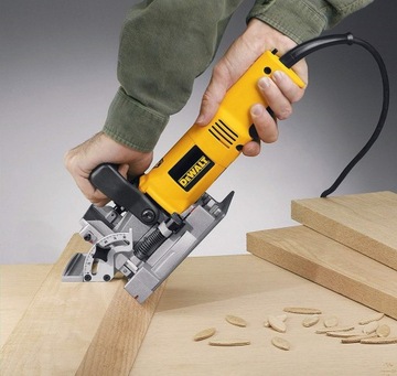 ПАЗОВОЧНО-ФРЕЗЕРНЫЙ СТАНОК FLAP 600W DW682K DEWALT