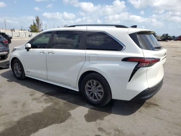 Toyota Sienna III 2021 Toyota Sienna XLE 2021 2.5l 2.5 Hybryda 245KM, zdjęcie 1