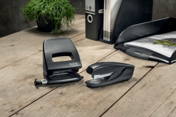 Leitz NeXXt Recycle дырокол на 30 листов, черный