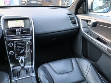Volvo XC60 I SUV Facelifting 2.0 D3 DRIVE-E 150KM 2016 Volvo XC60 D3, Automat, Skóra, Navi, Xenon, zdjęcie 7