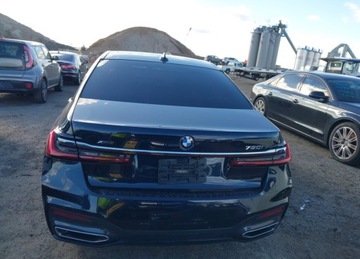 BMW Seria 7 G11-G12 Sedan Facelifting 4.4 750i 530KM 2020 BMW Seria 7 BMW 750I XDRIVE 4.4 Benzyna 530KM, zdjęcie 3