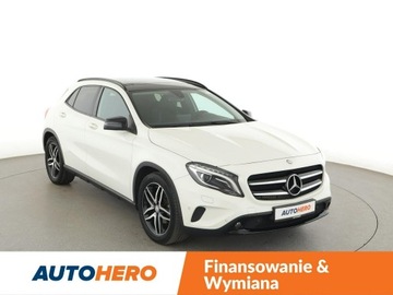 Mercedes GLA I Off-roader 1.6 200 156KM 2015 Mercedes GLA 200 automat grzane fotele navi, zdjęcie 9