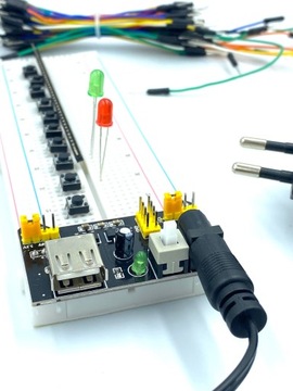 Набор прототипов: макетная плата MB102 + аксессуары.
