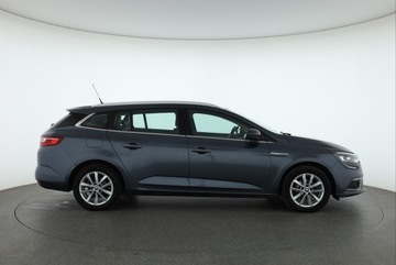 Renault Megane IV Grandtour 1.3 TCe 140 FAP 140KM 2019 Renault Megane 1.3 TCe, Salon Polska, zdjęcie 5