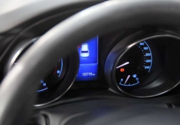 Toyota Auris II Hatchback 5d Facelifting 1.6 Valvematic 132KM 2017 Toyota Auris Polski salon 1.6 benzyna 132 KM Klimatyzacja Hatchback 1.6, zdjęcie 16