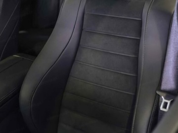 Mercedes GLE V167 SUV Facelifting 2.0 300d 269KM 2025 MERCEDES-BENZ GLE 300 d 4-Matic AMG Line 2.0 (269KM) 2025, zdjęcie 3