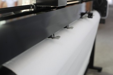 Широкоформатный плоттер InvenJet 1600CZ-2H