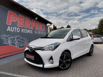 Toyota Yaris III Hatchback 5d Facelifting 1.33 Dual VVT-i 99KM 2016 Toyota Yaris Kamera Klimatronik Hands Free Alu 1.3 Benzyna 99KM